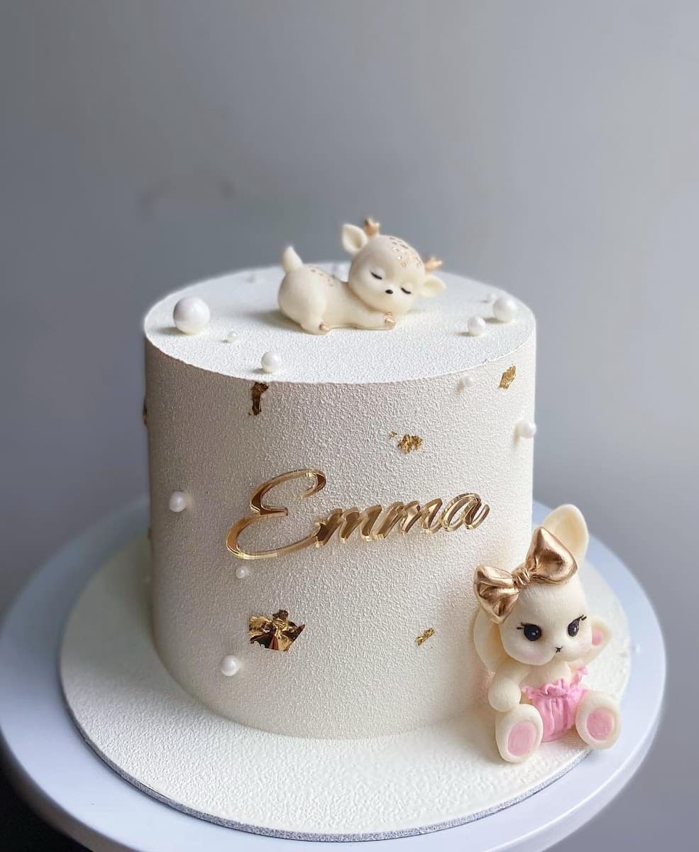 Wedding cake by Baiser
