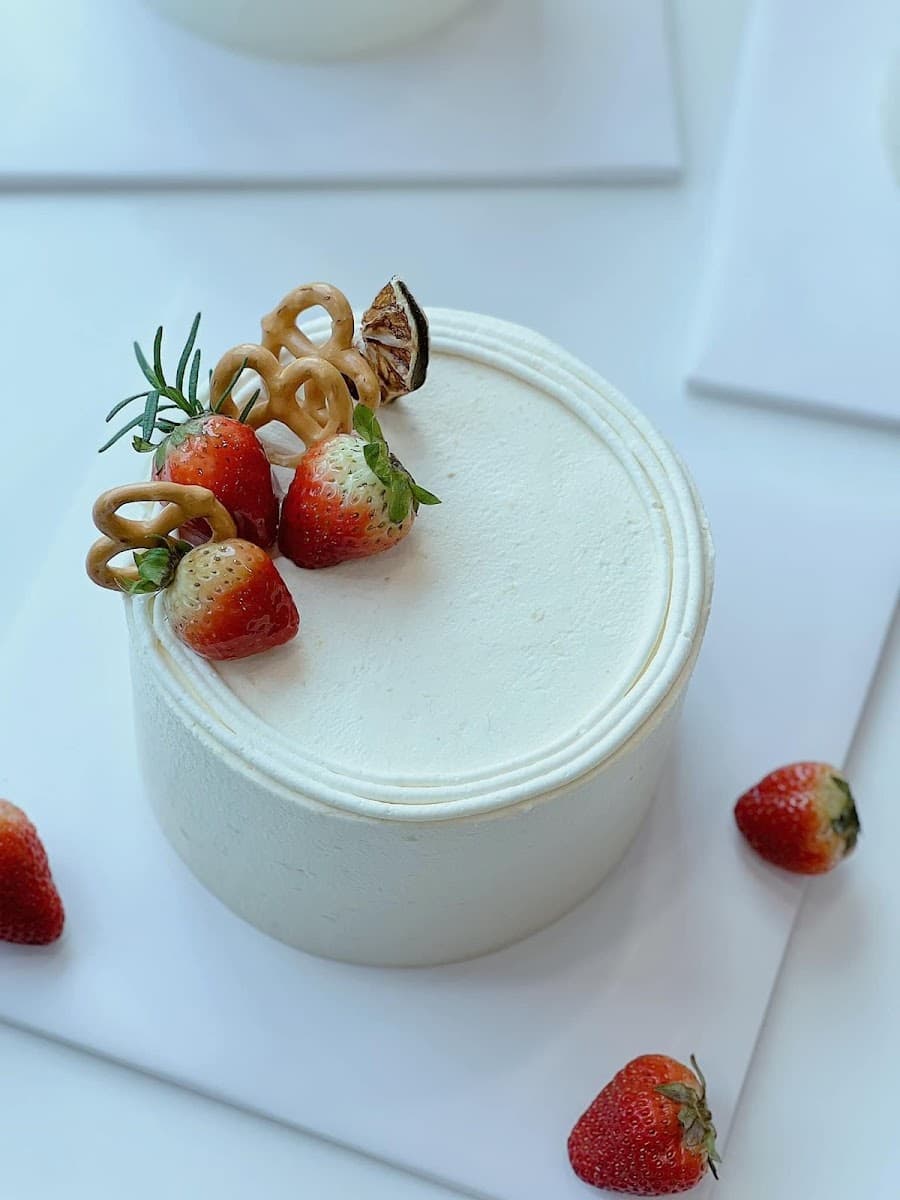 Wedding cake by Red Lantern Cakez