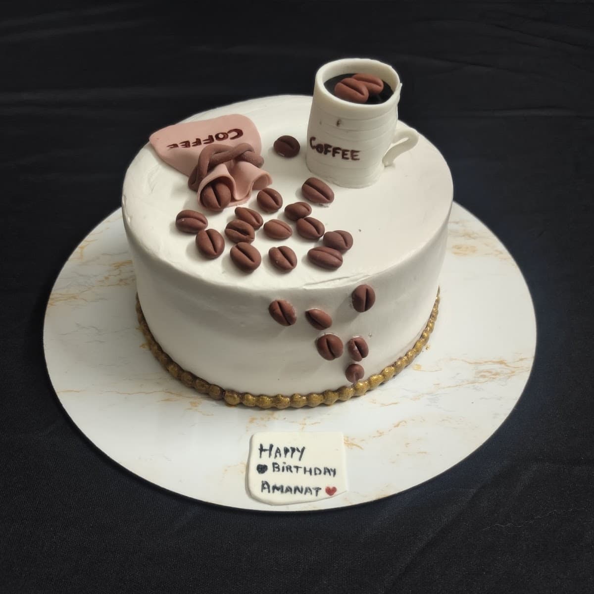 Wedding cake by AM Bakers chandigarh