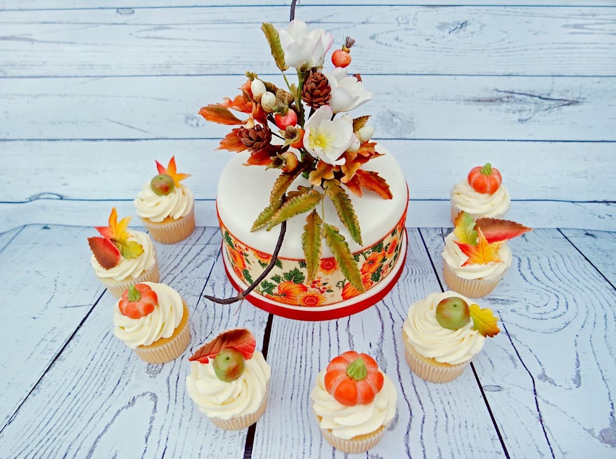Wedding cake by Crafty Cakes - Exeter