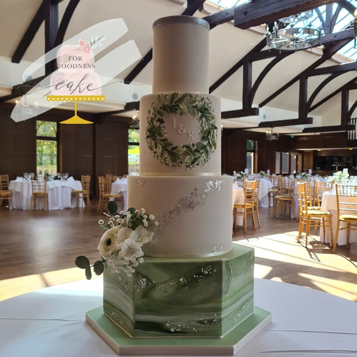 Wedding cake by Forgoodnesscake - Luxury Wedding & Celebration Cakes